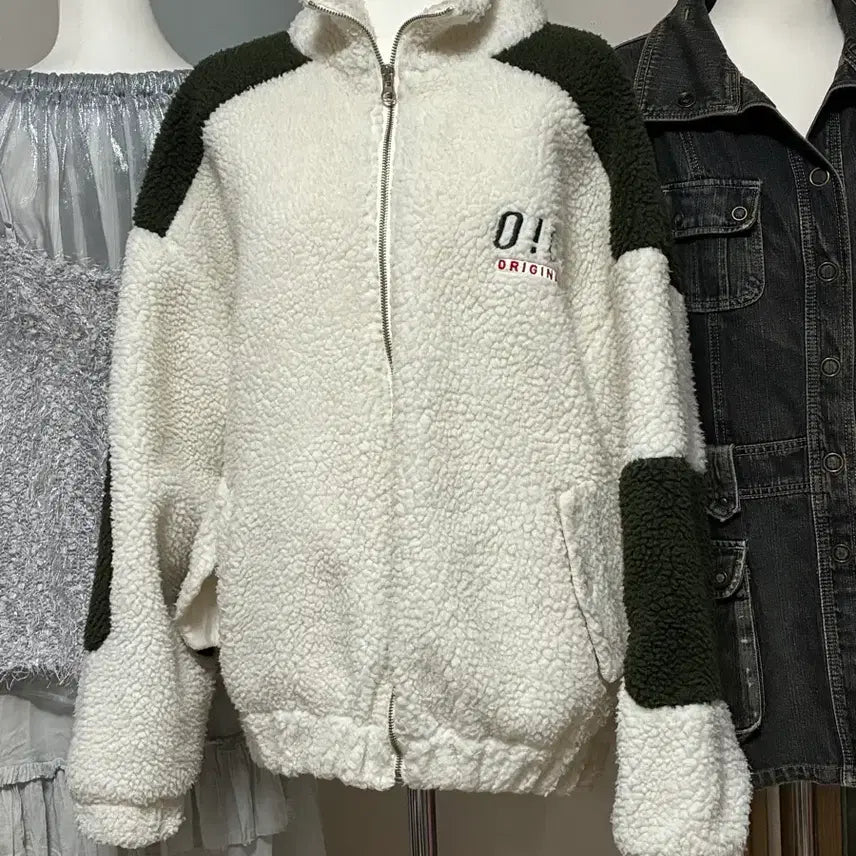 [BUNJANG] OIOI White Boucle Jumper / OIOI 흰색 뽀글이