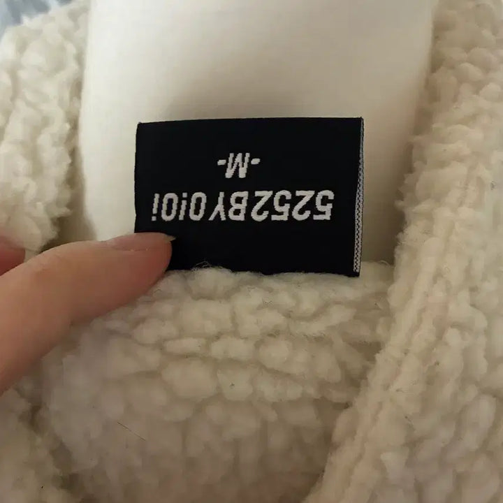 [BUNJANG] OIOI White Boucle Jumper / OIOI 흰색 뽀글이