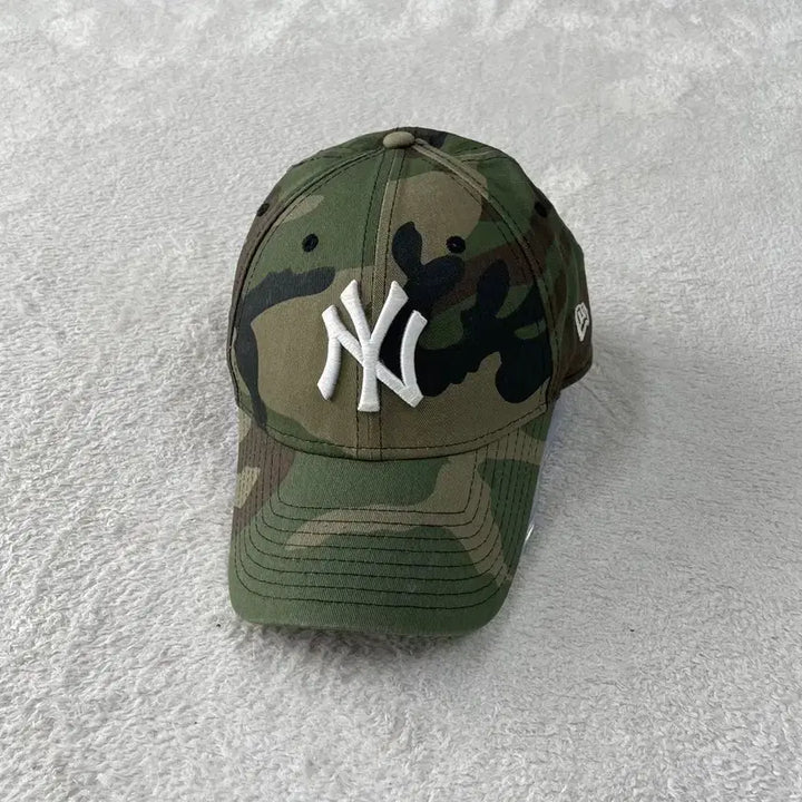 [BUNJANG] New Era Yankees Camo Baseball Cap / 뉴에라 양키즈 카모 볼캡 모자