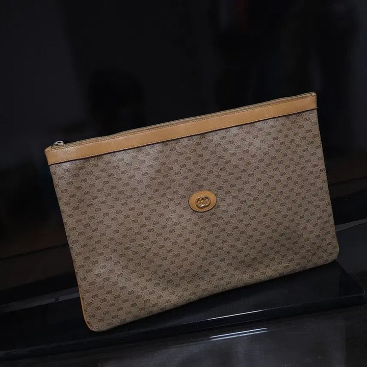 [BUNJANG] Gucci GG Logo Clutch Bag / 구찌 GG로고 클러치 백