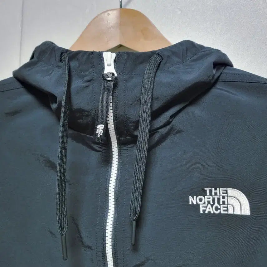 [BUNJANG] The North Face Anorak Windbreaker Jacket / 남성M 노스페이스 블랙 검정 우븐 아노락 바람막이 트레이닝복 고프코어