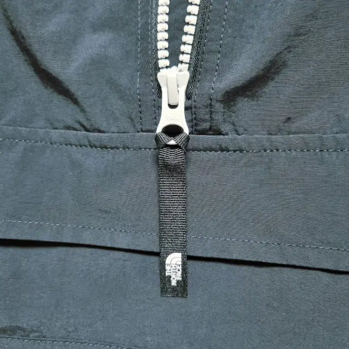 [BUNJANG] The North Face Anorak Windbreaker Jacket / 남성M 노스페이스 블랙 검정 우븐 아노락 바람막이 트레이닝복 고프코어