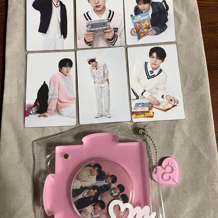 [BUNJANG] NCT WISH SM 30th Anniversary Goods Bundle Set / NCT WISH SM 30주년 기념 굿즈,포토프레임,키링,포카6장