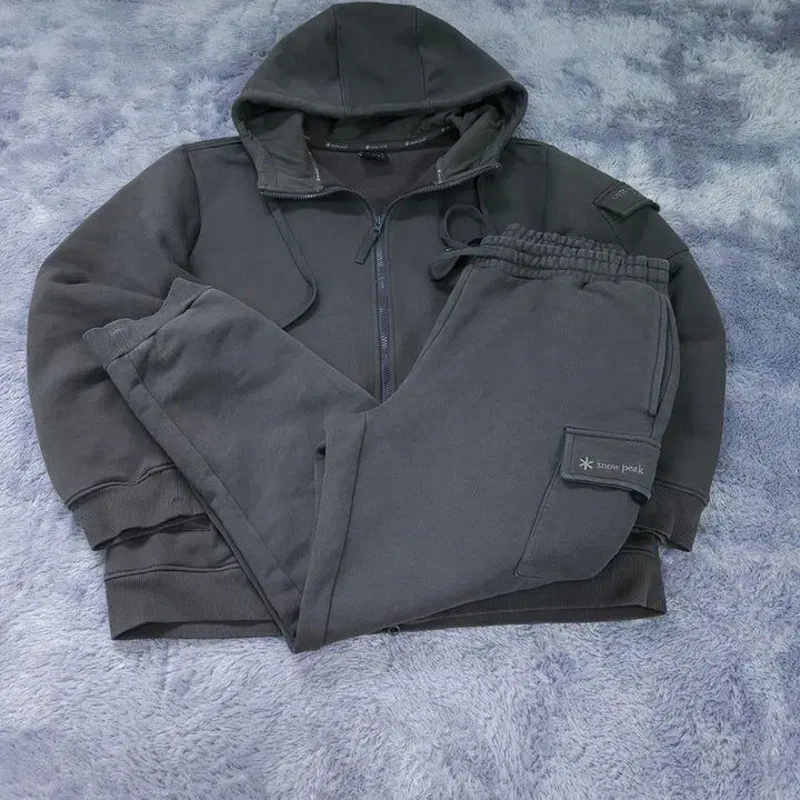 [BUNJANG] Snow Peak Hooded Zip-up Sweatshirt and Pants Set XL / XL 스노우피크 후드집업 바지 세트 | A