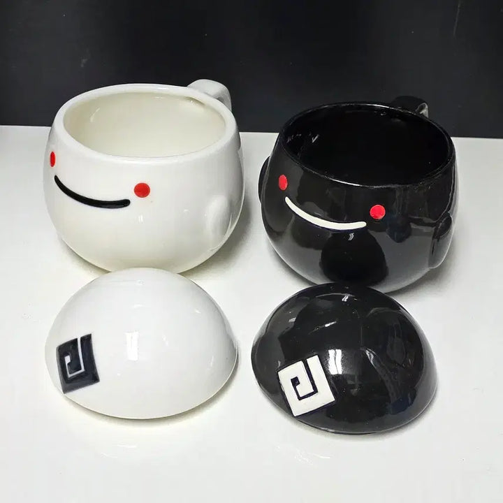 [BUNJANG] Black Desert Black Spirit Mug Cup Set (White/Black) - Unsealed New / [미개봉/새상품] 검은사막 흑정령 머그컵 2개 세트