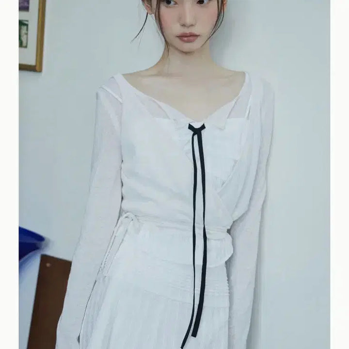 [BUNJANG] AvieMooah Shirring Ribbon Sleeveless Top / 새상품)아비에무아 셔링리본 슬리브리스 탑