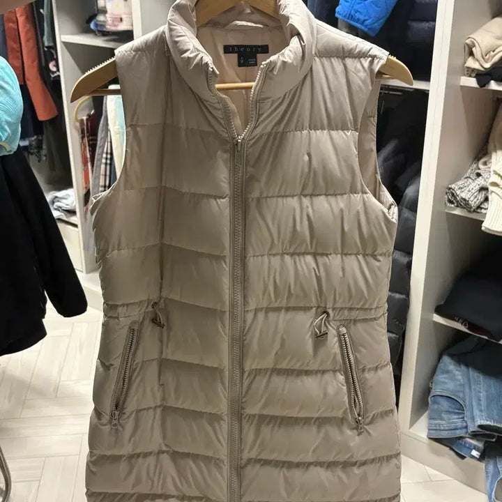 [BUNJANG] Theory Padded Vest Ivory S / [Theory] 띠어리 패딩조끼(아이보리)