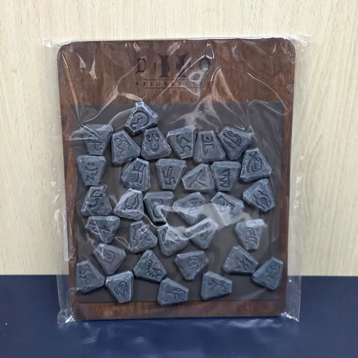 [BUNJANG] Diablo II Resurrected Rune Set Magnet / [미개봉/새상품] 디아블로 2 레저렉션 룬 세트 마그넷