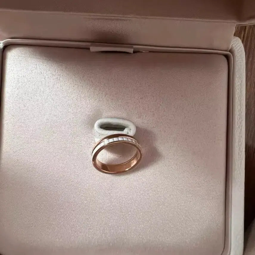 [BUNJANG] Boucheron Quatre White Ring / BOUCHERON 까뜨르 화이트 반지