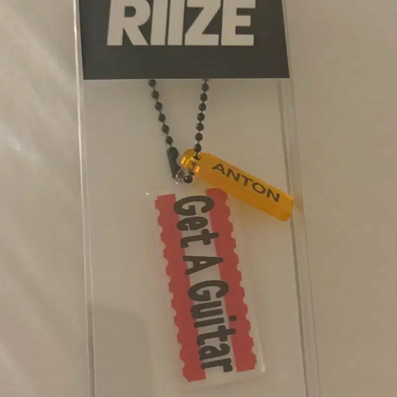 [BUNJANG] RIIZE Anton Get A Guitar Keyring / 라이즈 앤톤 겟어기타 키링(미개봉)