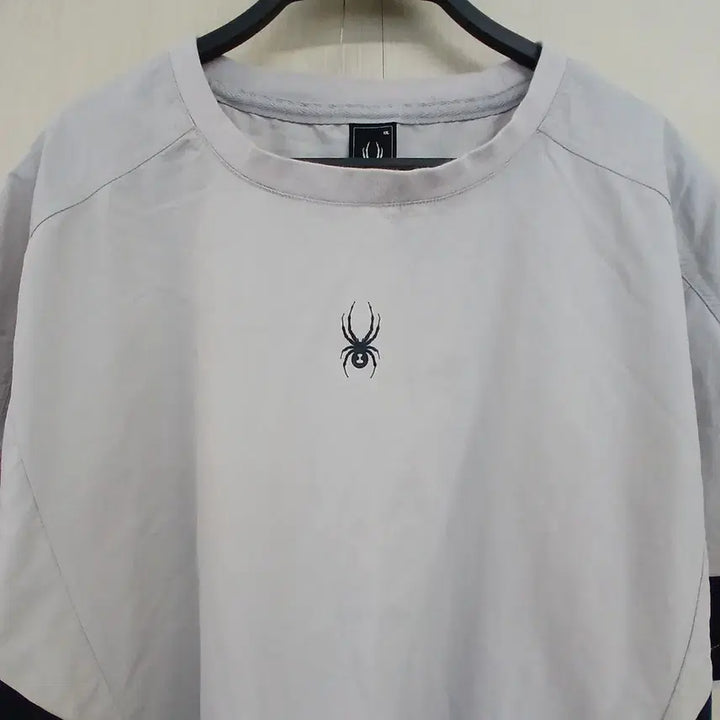 [SOLD OUT] 스파이더 반팔 티셔츠 배색 디자인