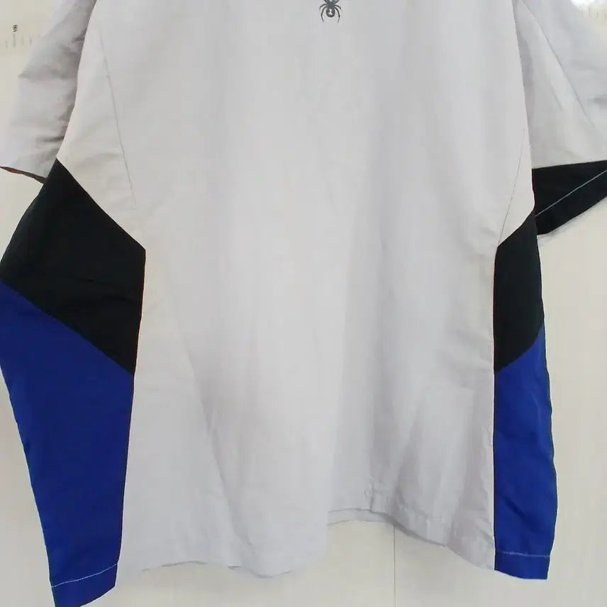 [SOLD OUT] 스파이더 반팔 티셔츠 배색 디자인