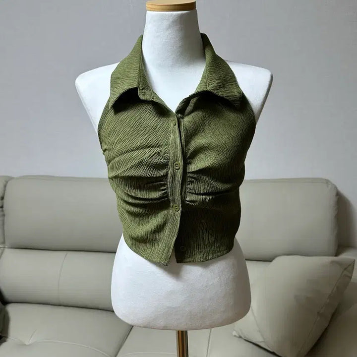 [BUNJANG] Green Halter Neck Shirt Tank Top / [1회 착용]연두색 홀터넥 셔츠나시