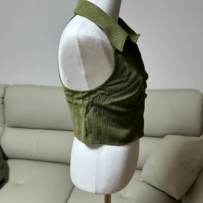 [BUNJANG] Green Halter Neck Shirt Tank Top / [1회 착용]연두색 홀터넥 셔츠나시