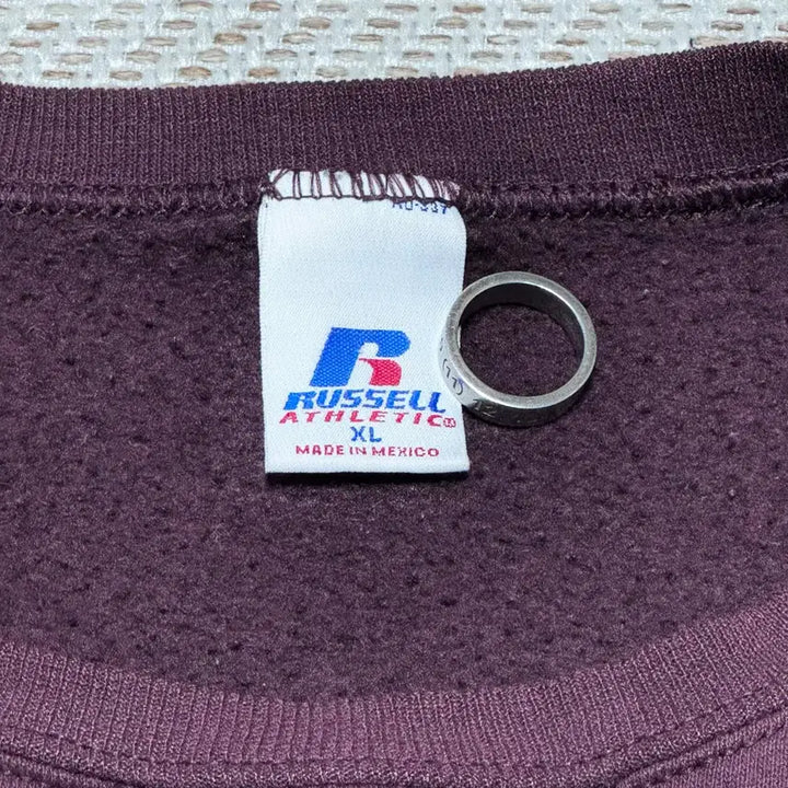 [BUNJANG] Russell Athletic Brown &amp; Burgundy Vintage Sweatshirt / (XL) 00s 빈티지 러셀 애슬레틱 브라운&amp;버건디 맨투맨