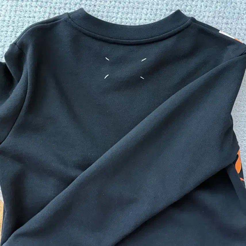 [BUNJANG] Maison Margiela Orange/White Print Crewneck Sweatshirt / 메종 마르지엘라 맨투맨