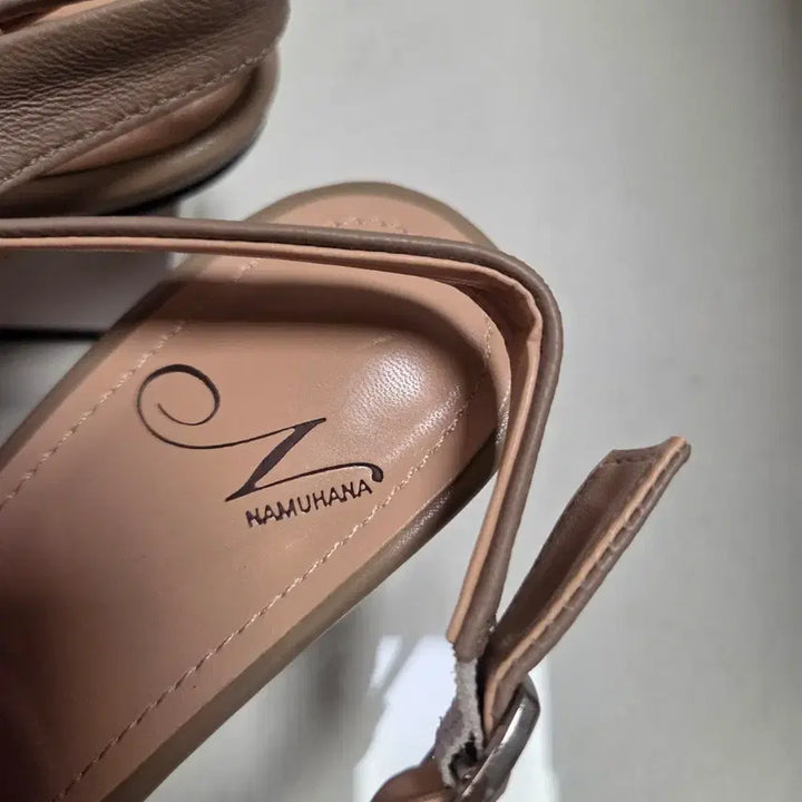 [BUNJANG] Namu Hana Beige Slingback 230mm / 나무하나 베이지 슬링백 230mm
