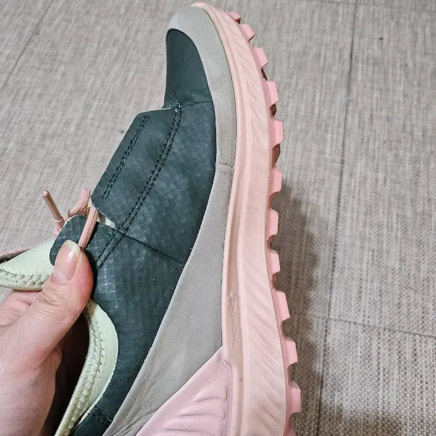 [BUNJANG] Ecco Green/Pink Sneakers / 에코 ecco 그린/핑크 운동화