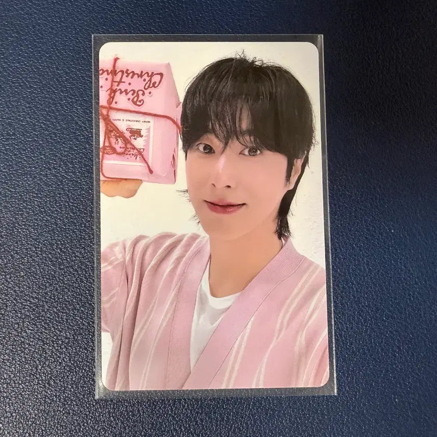 [BUNJANG] TVXQ U-Know Pink Christmas Random Pack Photocard / 동방신기 유노윤호 핑크크리스마스 랜덤팩 포토카드