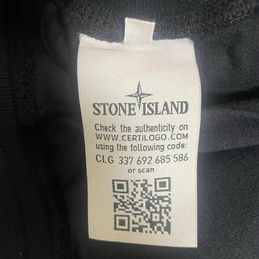 [BUNJANG] Stone Island Black Shorts / 새상품급 스톤아일랜드 블랙 반바지