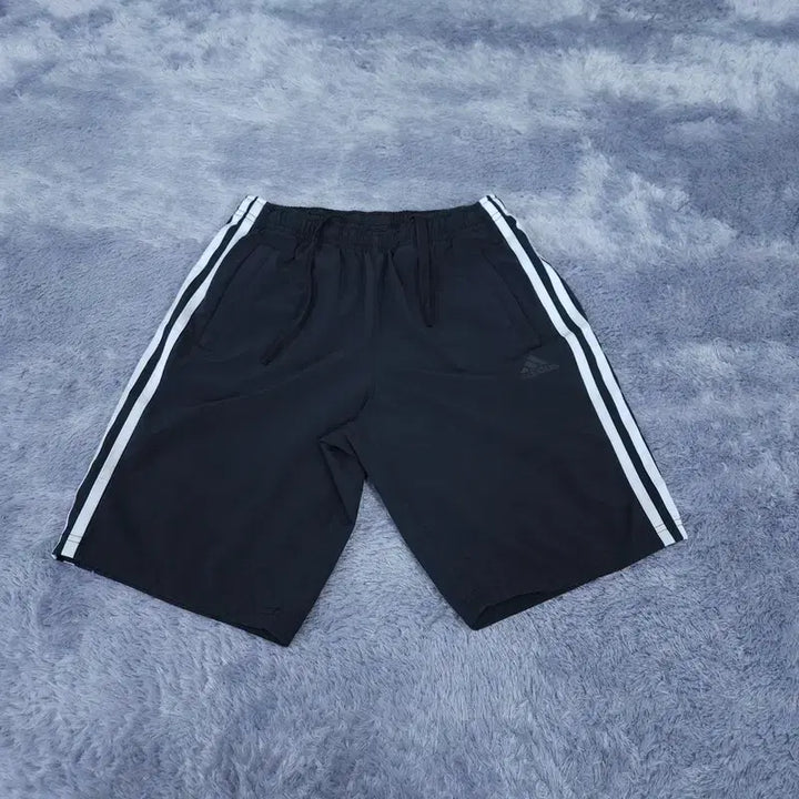 [BUNJANG] Adidas Shorts XS / XS 아디다스 반바지 | B