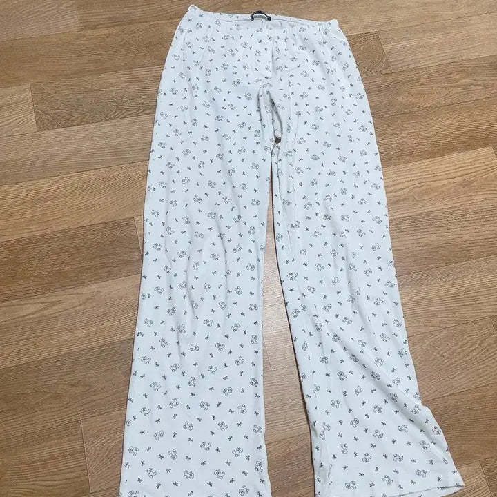 [BUNJANG] Brandy Melville Teddy Bear Pajama Pants / 브랜디멜빌 테디베어 파자마 바지 팬츠