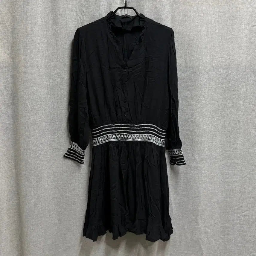 [SOLD OUT] [66] 지고트 여성 브이넥 7부 스판 원피스