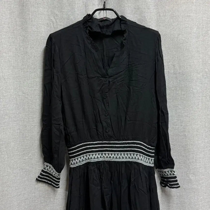 [SOLD OUT] [66] 지고트 여성 브이넥 7부 스판 원피스
