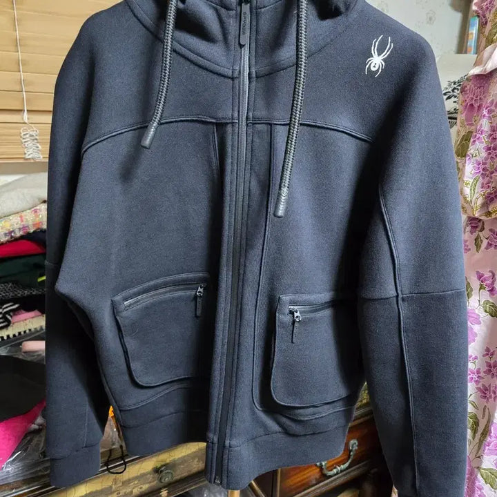 [BUNJANG] Spyder Black Hoodie / Spyder 스파이더 블랙 후드티 (세일22.000-20.000)