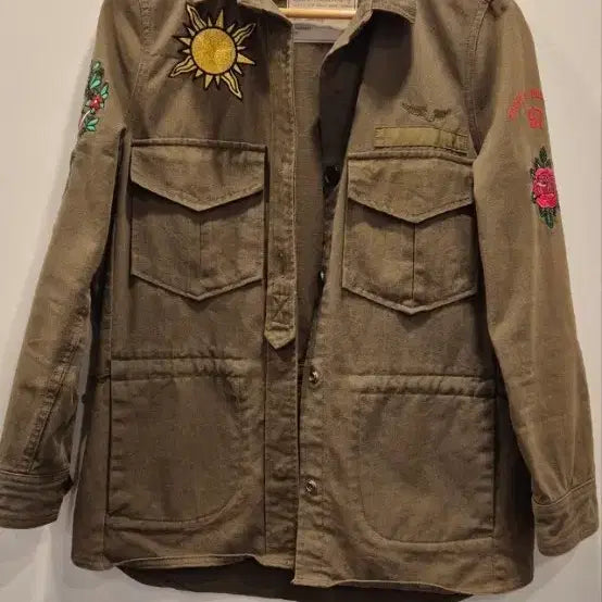 [SOLD OUT] 쟈딕앤볼테르   S    자수장식    야상