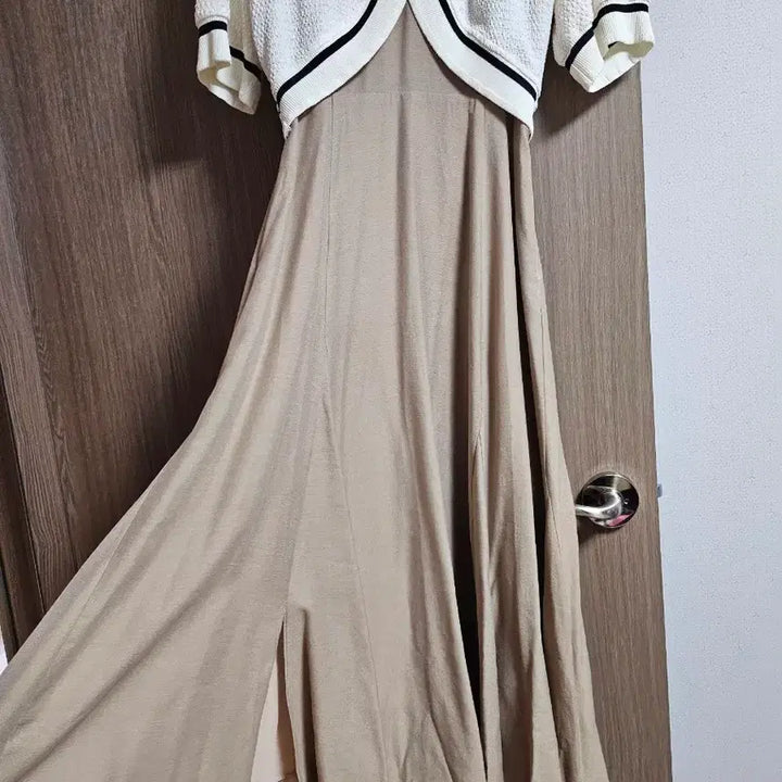 [BUNJANG] Sisley Layered Cardigan Dress / ㅣ시슬리 가디건 레이어드 원피스ㅣ