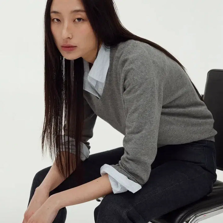 [BUNJANG] Pottery Women Comfort V-Neck Knit Gray / 포터리 우먼 컴포트 브이 니트 그레이