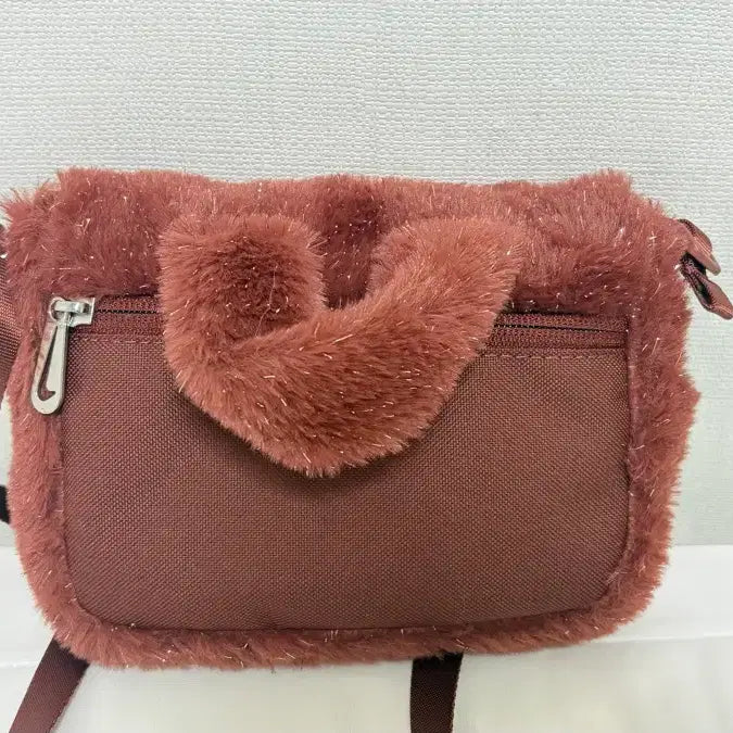 [BUNJANG] Nike Faux Fur Mini Crossbody Bag / 나이키 인조퍼 크로스백 핑크