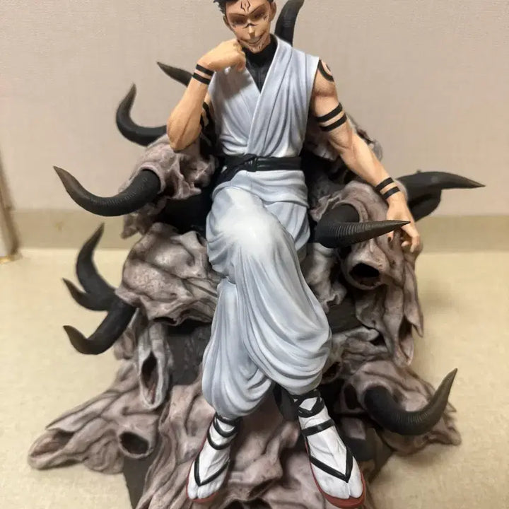 [BUNJANG] Belief Jujutsu Kaisen Sukuna Resin Statue / Belief 빌리프 스쿠나 좌상 주술회전 레진 피규어