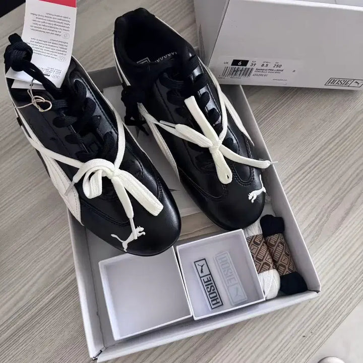 [SOLD OUT] (W) 푸마 x 로제 스피드캣 PRM 블랙 웜 화이트 250MM
