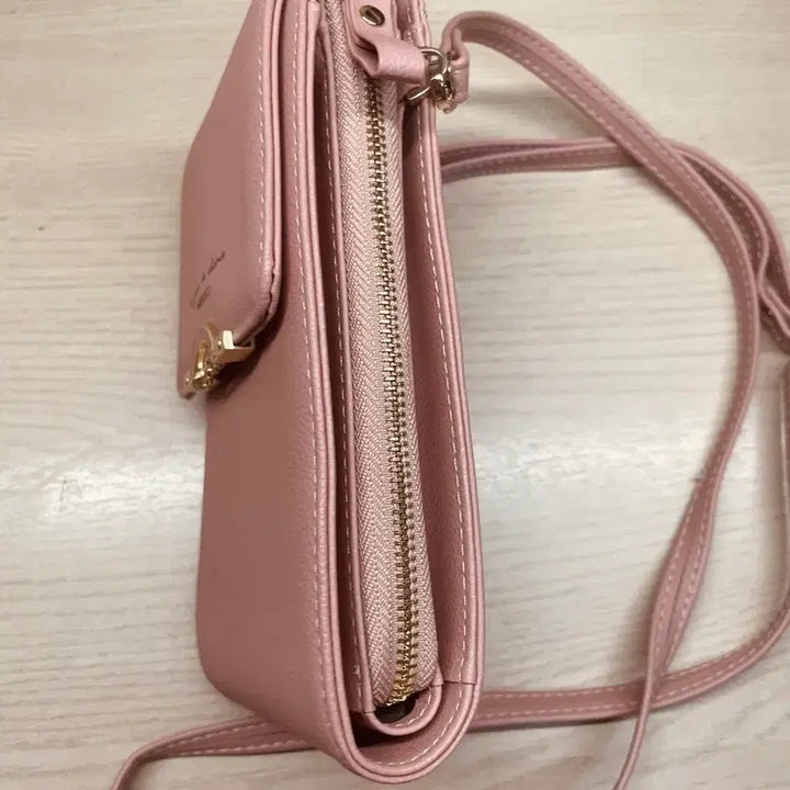 [BUNJANG] Tao Mii Mii Rose Gold Mini Crossbody Bag / (타오믹믹 로즈골드 미니 크로스 휴대폰 가방)