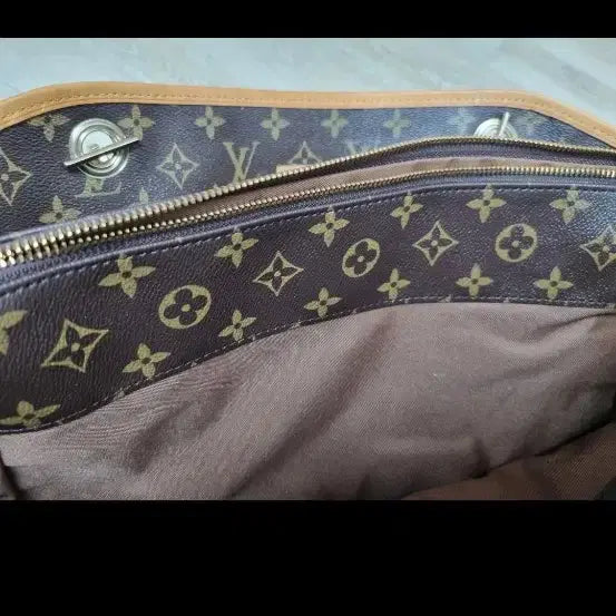 [BUNJANG] Louis Item / 루이 판매 합니다.싸게 가져가세요.