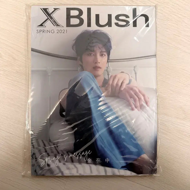 [BUNJANG] Kim Jaejoong XBLUSH Type A Magazine (Unsealed) / 김재중 XBLUSH A형 중국잡지 미공개 폴라 포함 미개봉