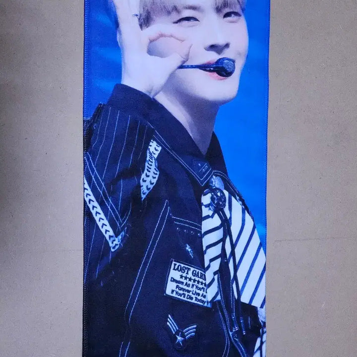 [BUNJANG] ONF Hyojin Slogan Towel / 온앤오프 효진 응원 슬오건 타월