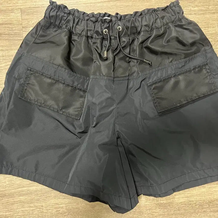 [BUNJANG] Time Banding Flap Shorts / 타임 밴딩 플랩 쇼츠(새성품)