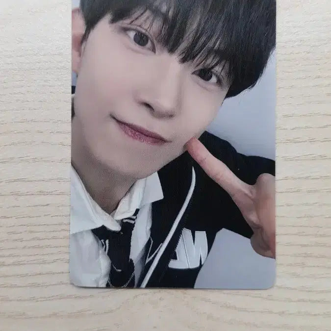 [BUNJANG] ONEUS Gunwoo Shanghai Bopul Photocard / 알디원 건우 보플 포카 판매