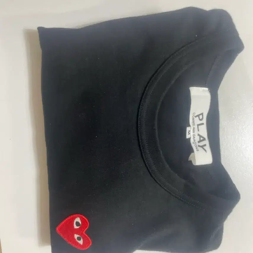 [BUNJANG] Comme des Garcons Play Black T-shirt / 꼼데가르송 플레이 반팔 m사이즈 실착1회 정품