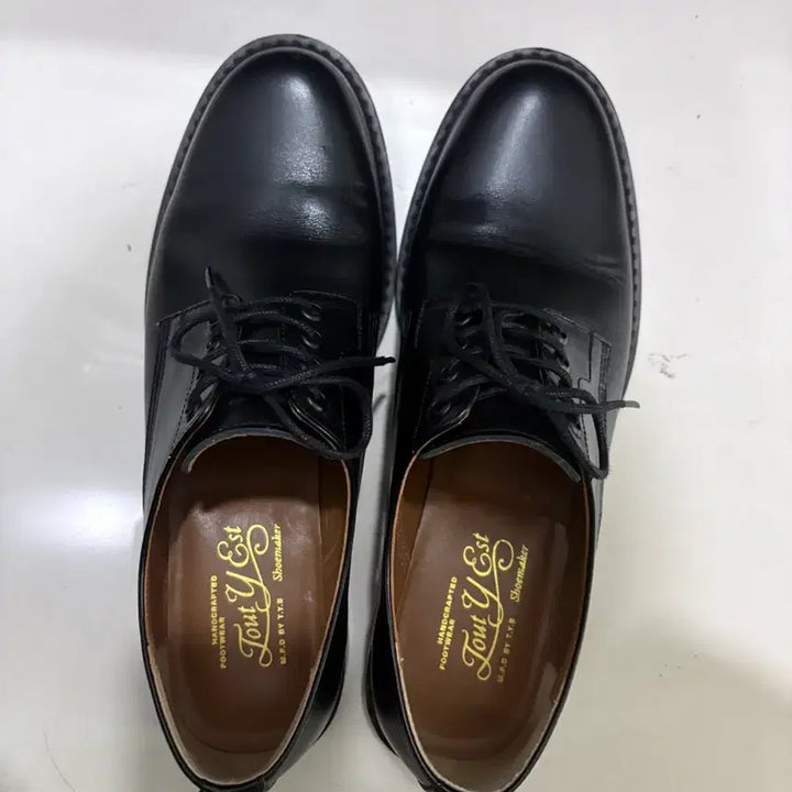 [SOLD OUT] 투티에 신발 사이즈 245-250
