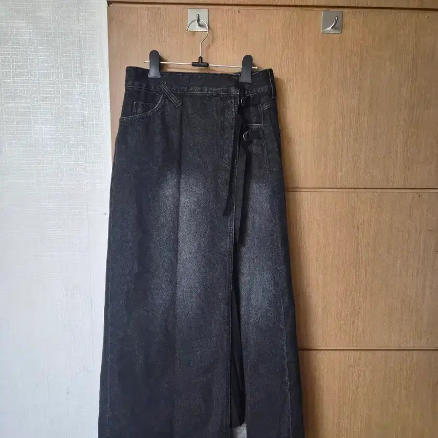 [BUNJANG] The Ilma Denim Maxi Wrap Skirt / 더일마 데님랩스커트