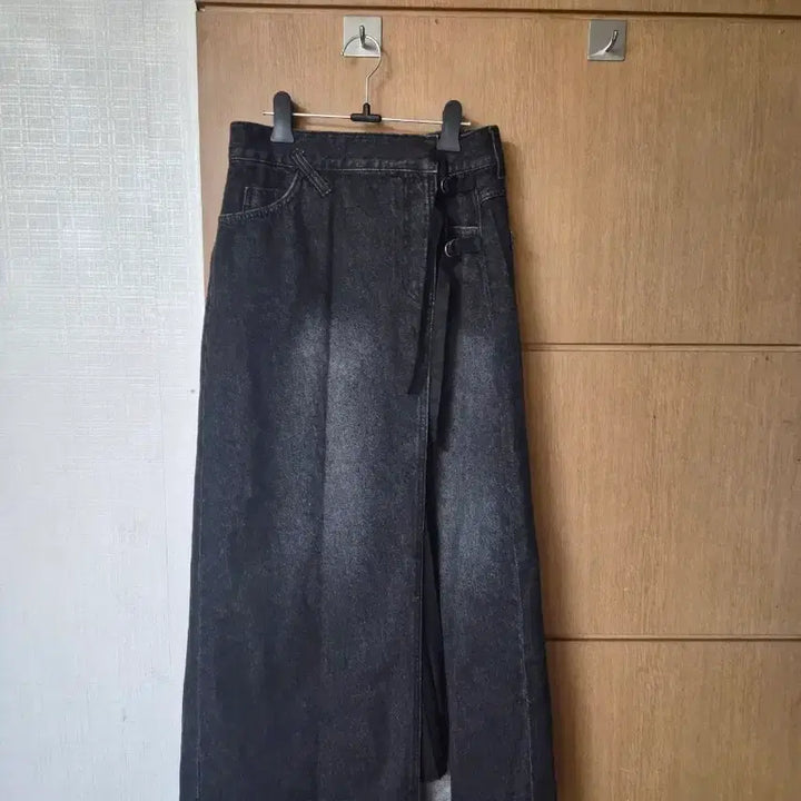 [BUNJANG] The Ilma Denim Maxi Wrap Skirt / 더일마 데님랩스커트