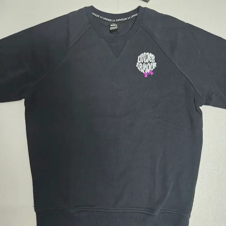 [SOLD OUT] 언더아머 블랙 맨투맨 티셔츠 L 새상품