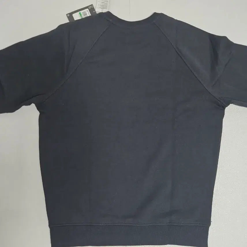 [SOLD OUT] 언더아머 블랙 맨투맨 티셔츠 L 새상품