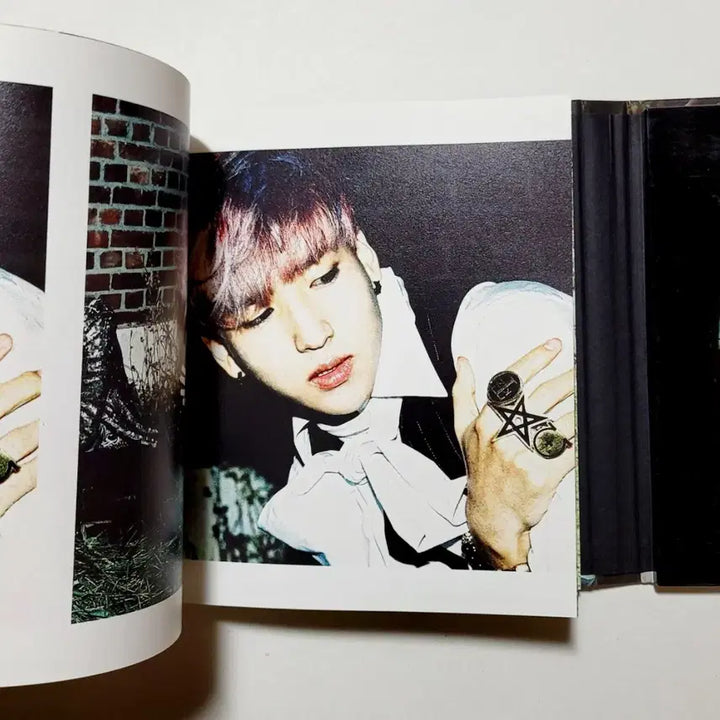 [BUNJANG] B1A4 In The Wind Album with Signed Cover + 2 Photocards / [친필싸인반]B1A4 3집 미니앨범 &amp; 포토카드 2매