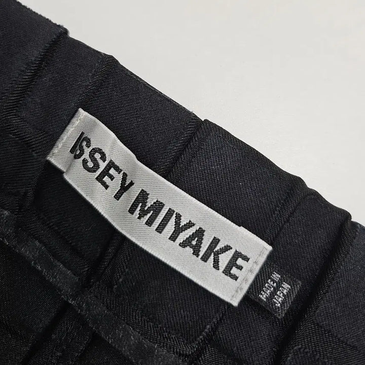 [BUNJANG] Issey Miyake Lattice Jersey Pants / 이세이미야케 래티스 저지 팬츠
