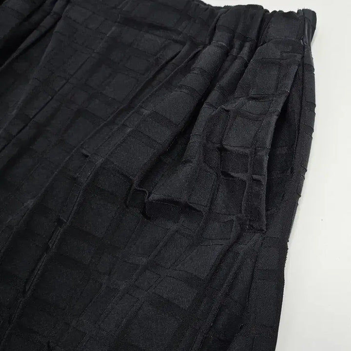 [BUNJANG] Issey Miyake Lattice Jersey Pants / 이세이미야케 래티스 저지 팬츠